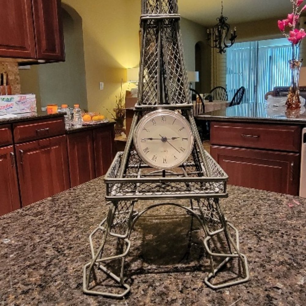 METAL EIFFEL. Sculpture Desktop Statue Quartz Clock. 17"
